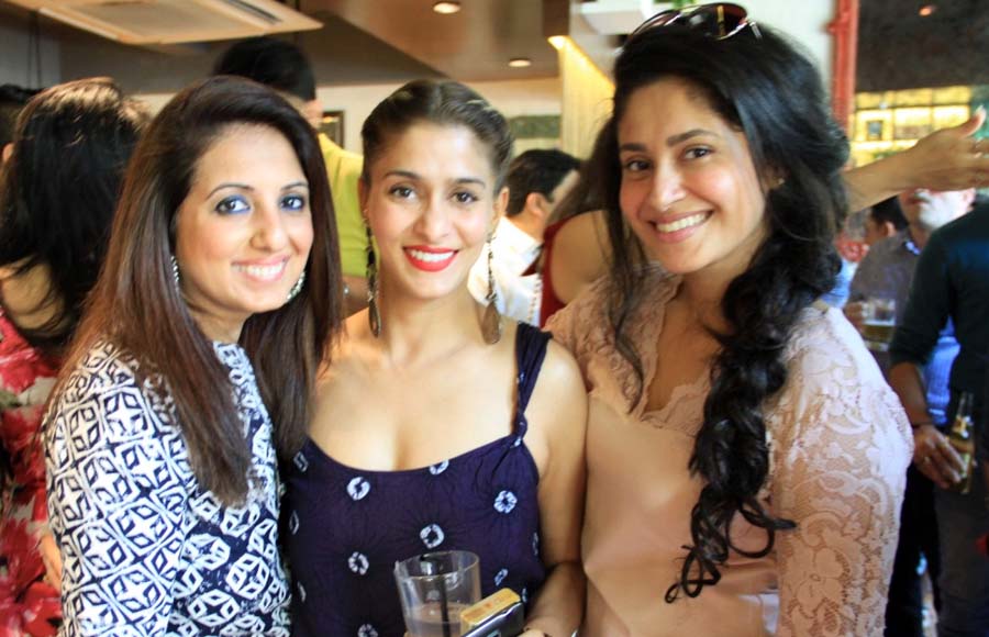 Munisha Khatwani and Shilpa Agnihotri