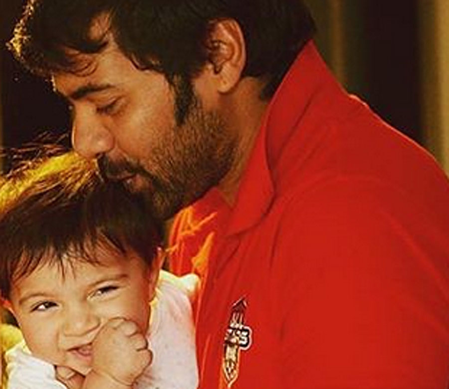 Shabir Ahluwalia with his son Azai 