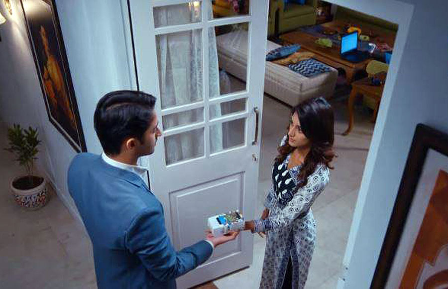 Dev-Sonakshi's ROMANTIC moments!