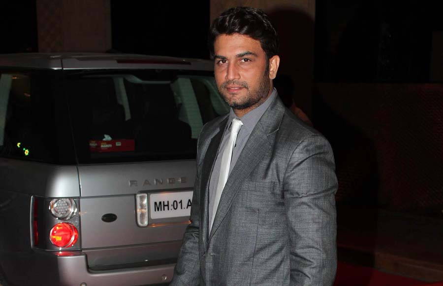 Sharad Kelkar- The good looking, handsome television star has completed MBA in marketing before joining the showbiz.