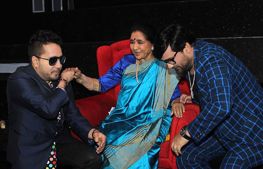 Mika Singh, Asha Bhosle and Wajid Khan