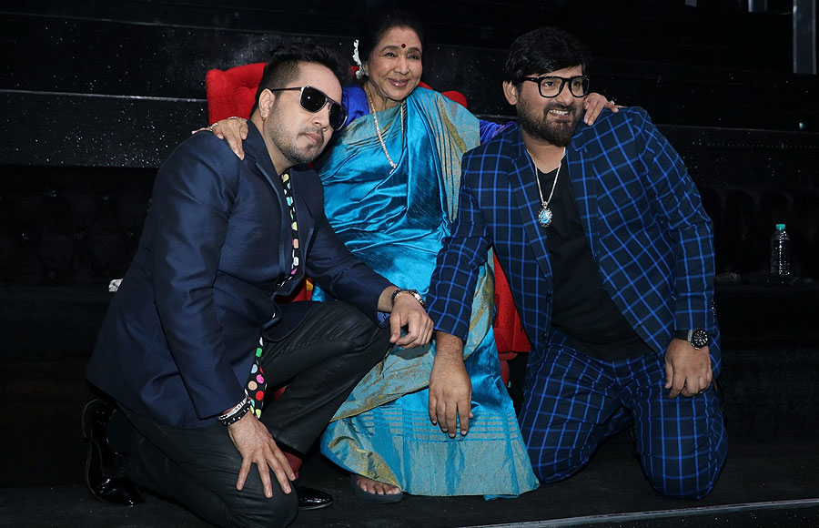 Mika Singh, Asha Bhosle and Wajid Khan