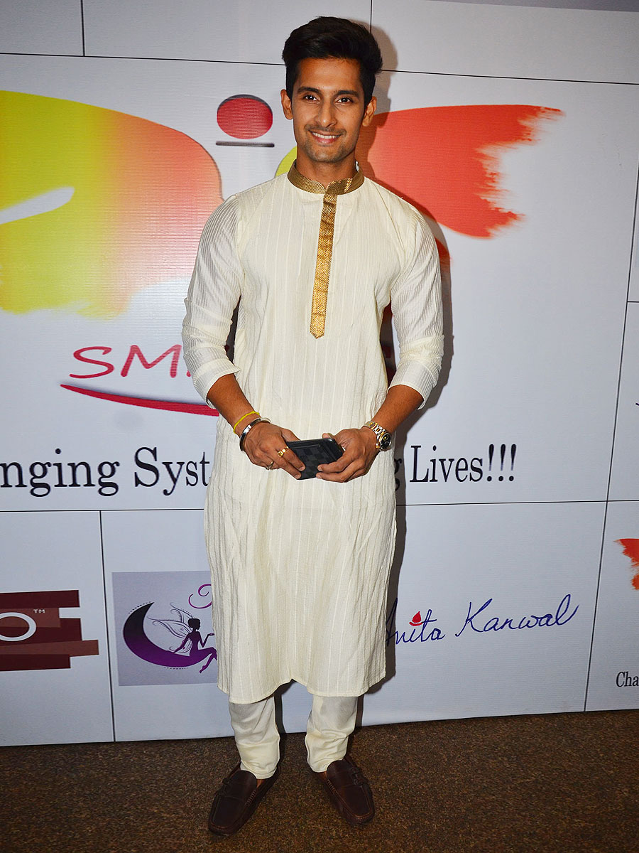 Ravi Dubey