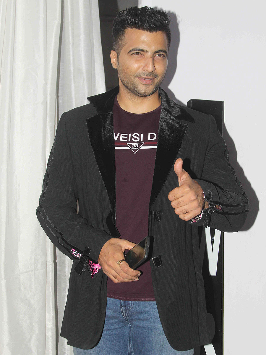 Nikhil Arya