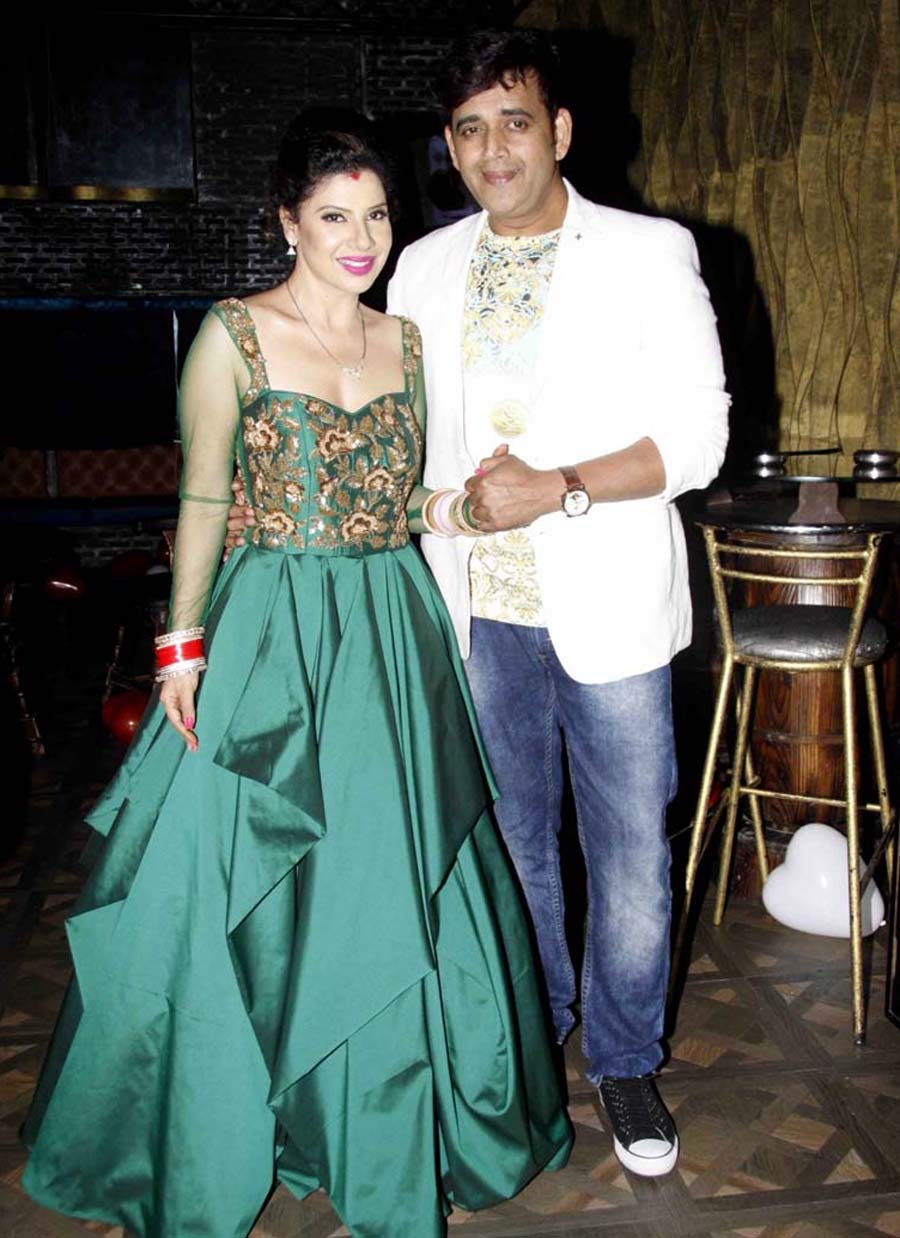 Ravi Kishan with Sambhavna