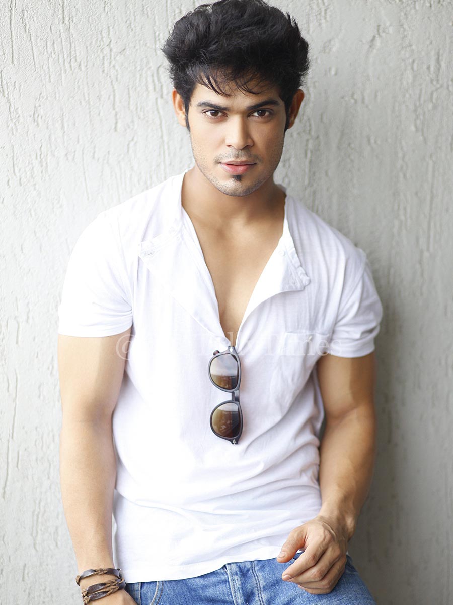 Kunwar Amar (Dance India Dance)