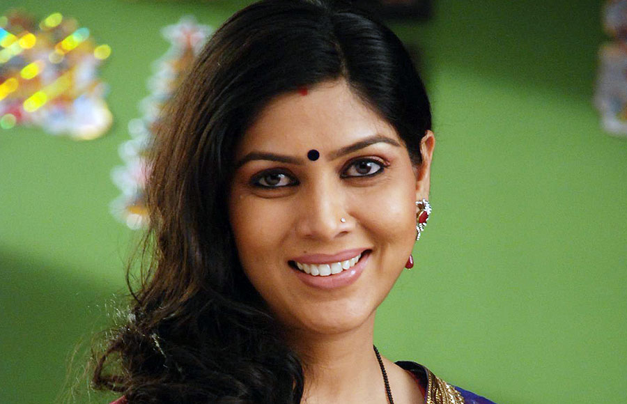 Sakshi Tanwar in Bade Achhe Lagte Hain