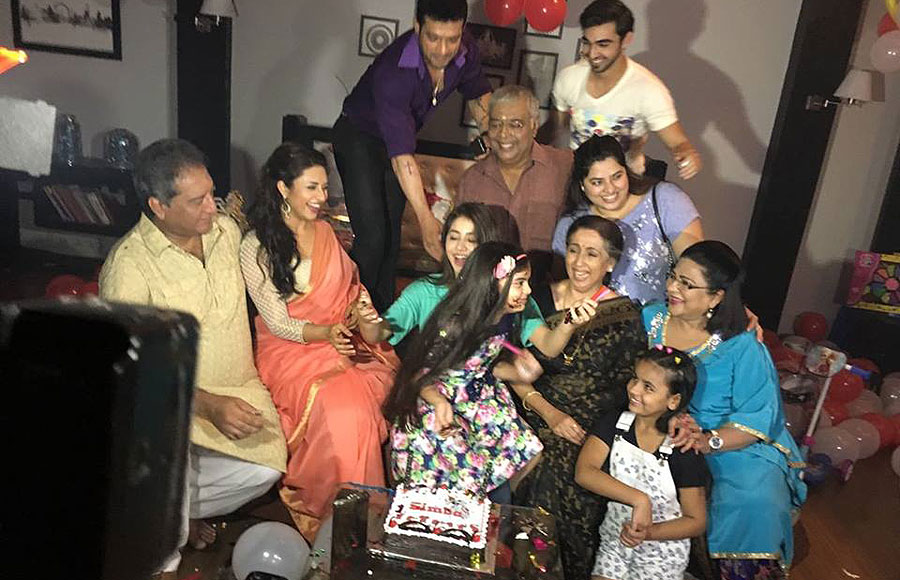 Ruhaanika Dhawan's birthday celebration on YHM sets!