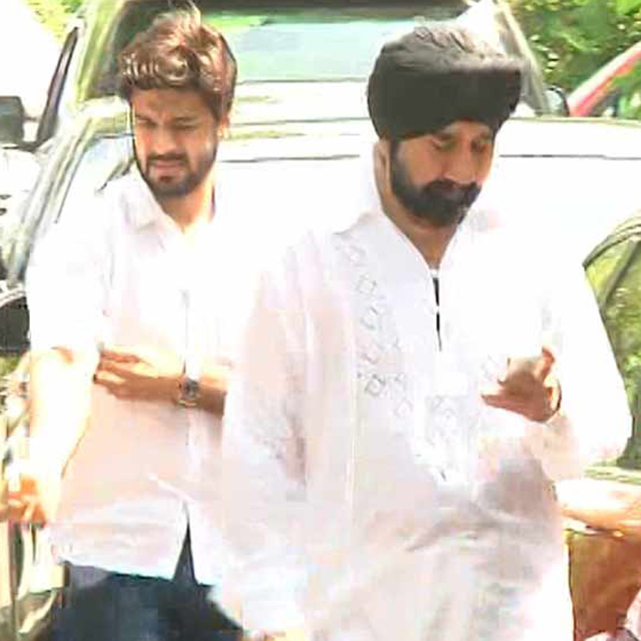 Shilpa Shetty's father's funeral pics