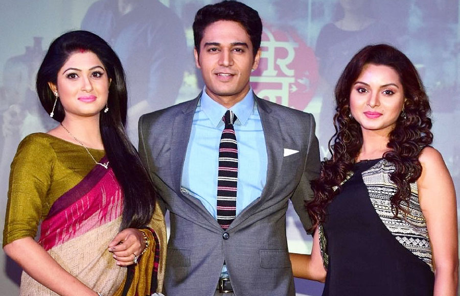 Vijaya-Akshay-Nandini (Tere Bin)