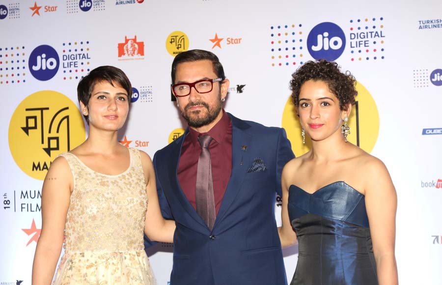 Fatima Sana Shaikh and Sanya Malhotran with actor Aamir Khan