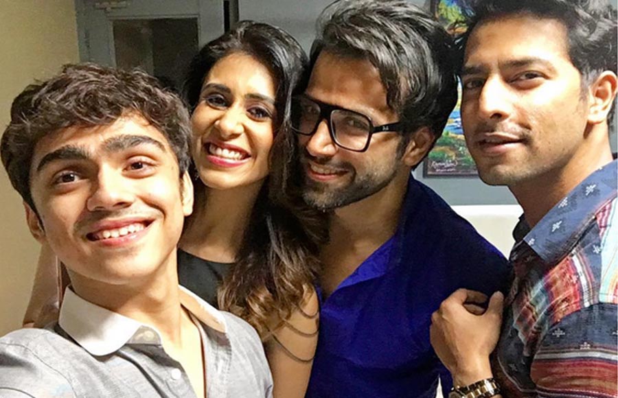 #DiwaliSpecial: Celebs' FUN times at card parties