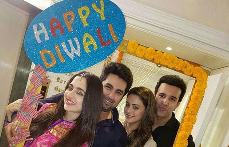 #DiwaliSpecial: Celebs' FUN times at card parties