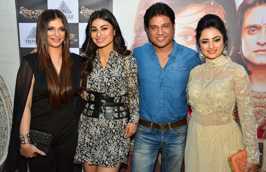 Sohanna Sinha, Mouni Roy, Nikhil Sinha and Madirakshi Mundle