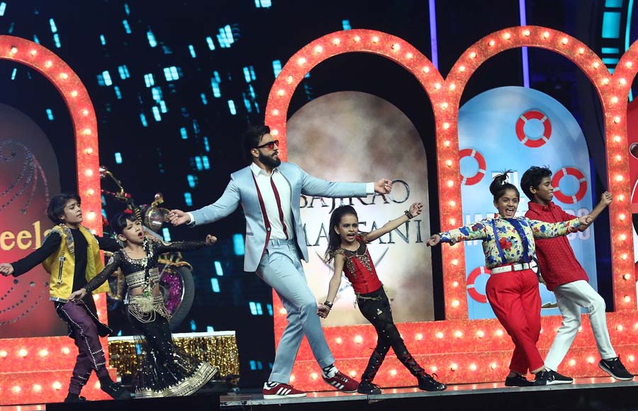 Ranveer Singh and Vaani Kapoor on 'Super Dancer'