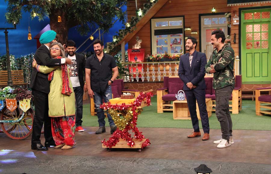 Ali Asgar's birthday celebration on The Kapil Sharma Show