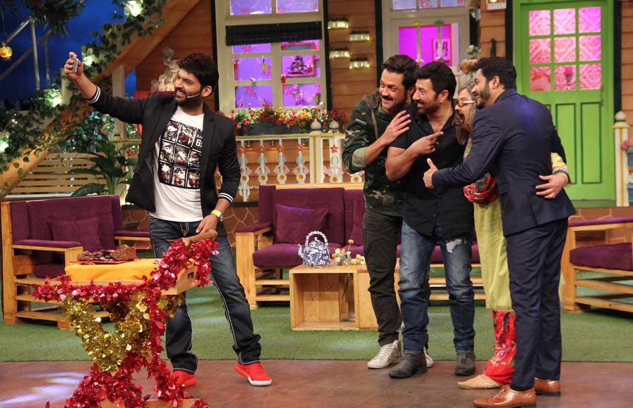 Ali Asgar's birthday celebration on The Kapil Sharma Show