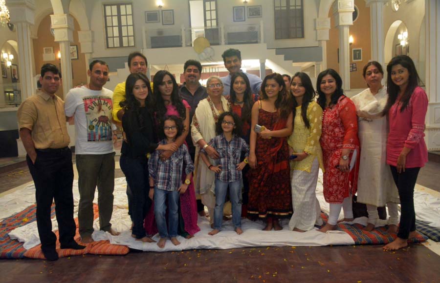 Hawan on the sets of Yeh Rishta Kya Kehlata Hai