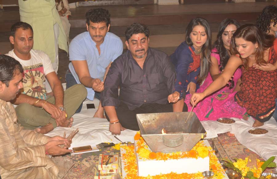 Hawan on the sets of Yeh Rishta Kya Kehlata Hai