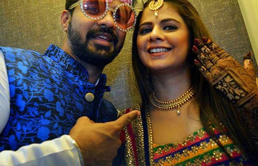 Rucha Gujarathi ties the knot!