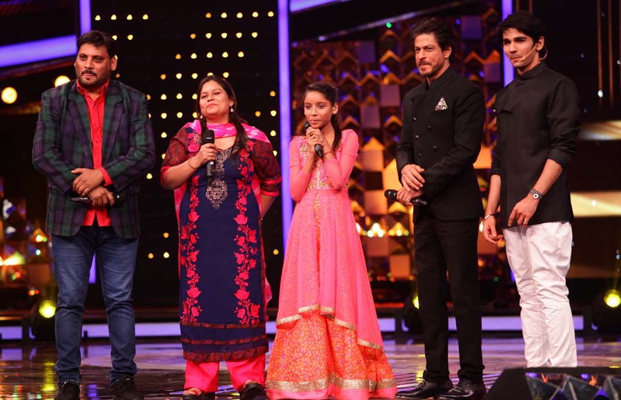 SRK promotes 'Raees' on Dil Hai Hindustani