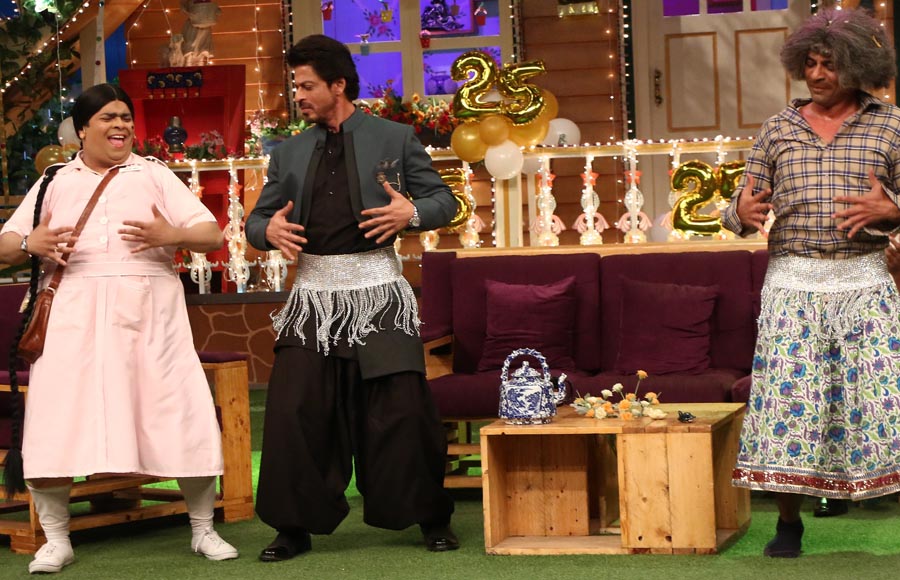 SRK and Nawazuddin promote 'Raees' on The Kapil Sharma Show