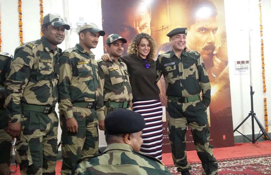 Kangana Ranaut interacts with jawans at an Army camp 