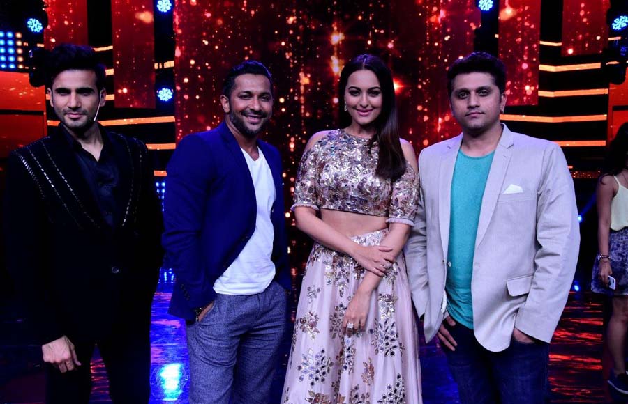 The Judges and Host of Season 8 of Nach Baliye - Karan Tacker, Terence Lewis, Sonakshi Sinha and Mohit Suri