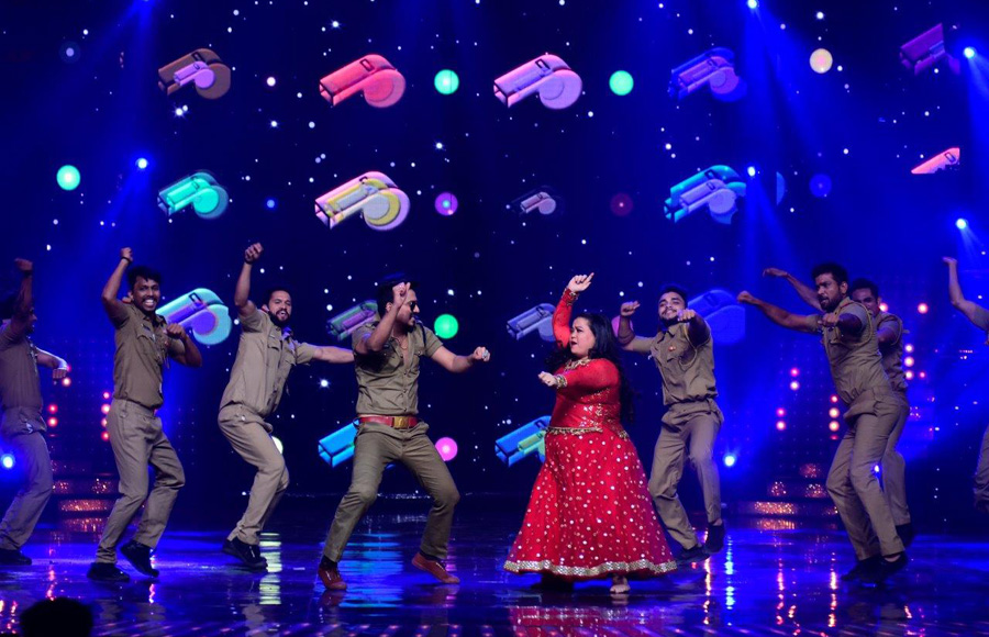 Bharti Singh and Harsh as Salman and Sonakshi on the sets of Nach Baliye