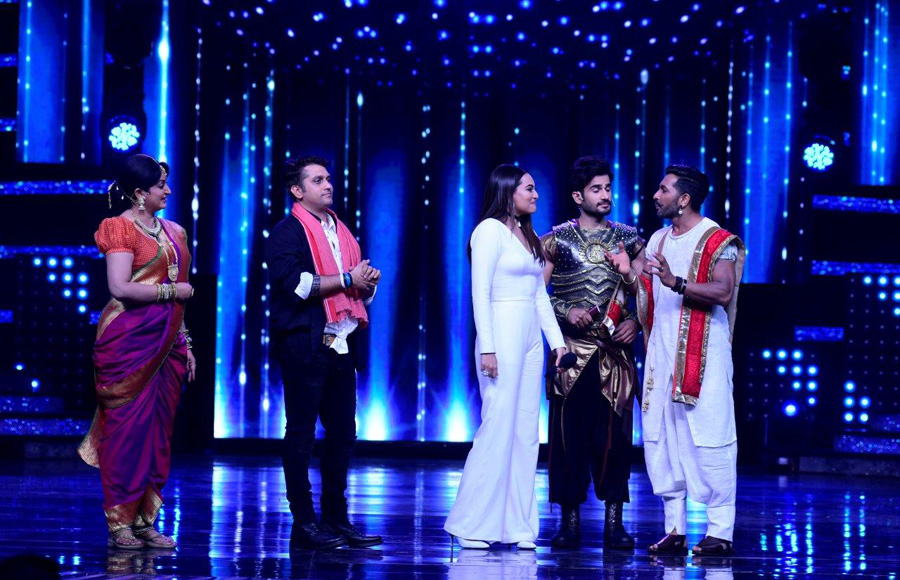 The Judges on Nach Baliye get into some Dumnsharades mode on the sets of Nach Baliye