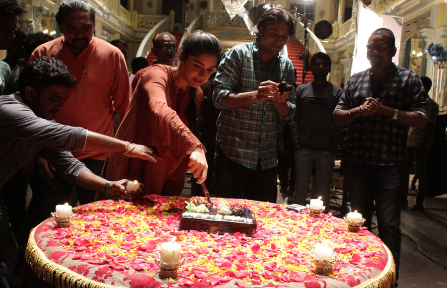 Sartajj's birthday celebration on Ek Tha Raja... set