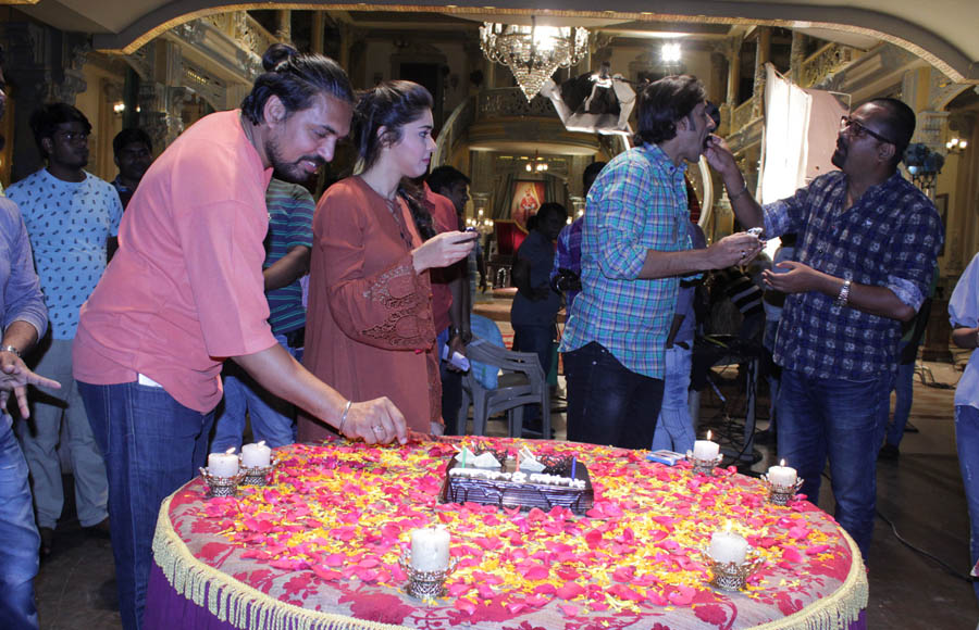 Sartajj's birthday celebration on Ek Tha Raja... set