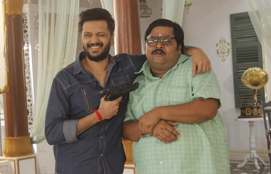 'Bank Chor' Riteish takes over Chidya Ghar