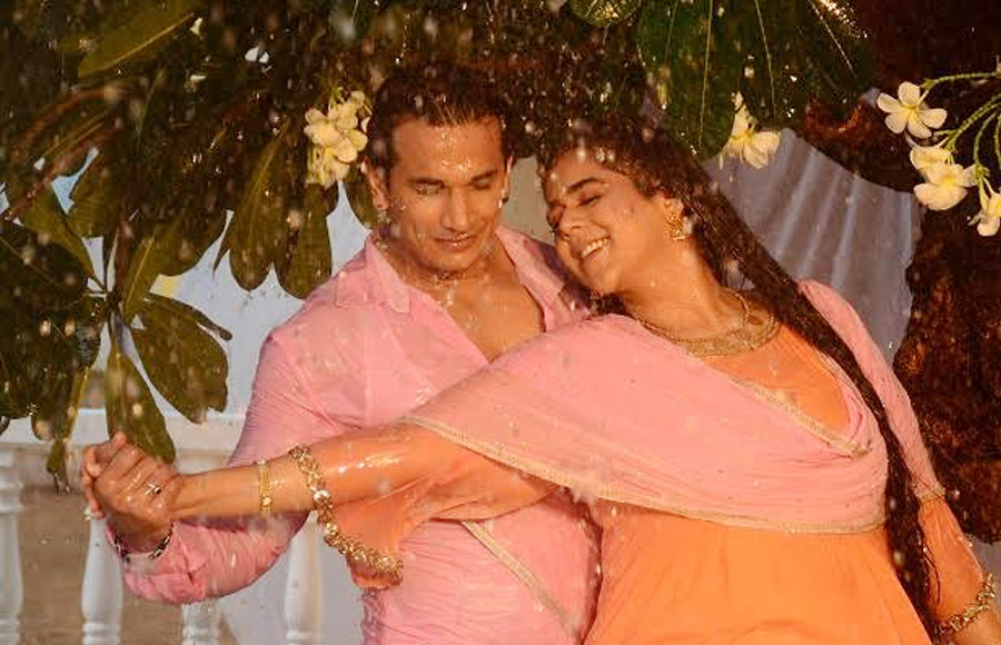 Badho-Lakhan's romantic monsoon moments