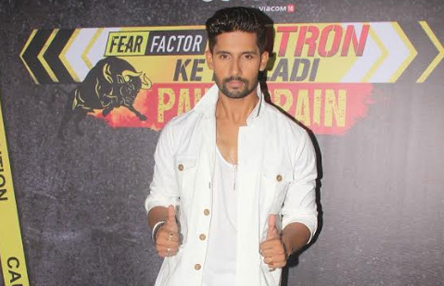  Ravi Dubey