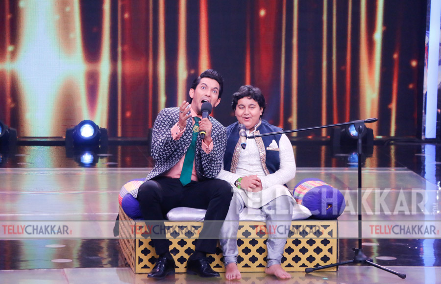 Meet Bros on the sets of Sa Re Ga Ma Pa Li'l champs