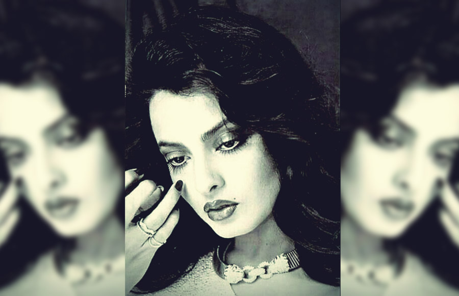 Birthday special classy vintage looks of Rekha not to be missed!