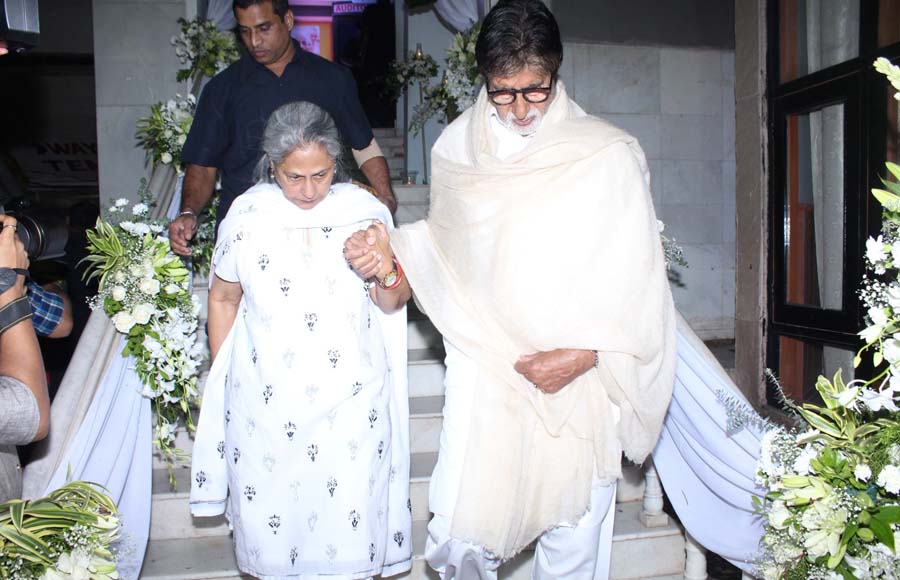 Celebs mourn Ram Mukherjee's death at his Prayer meet