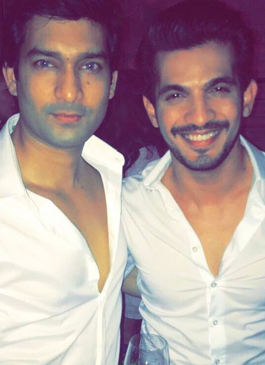 TV celebs galore on Arjun Bijlani's birthday bash