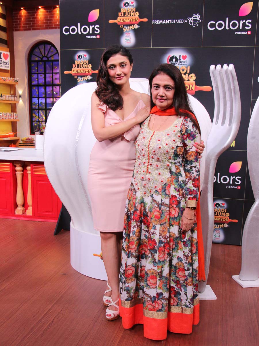 Launch of Colors'  Rasoi Ki Jung Mummyon Ke Sang