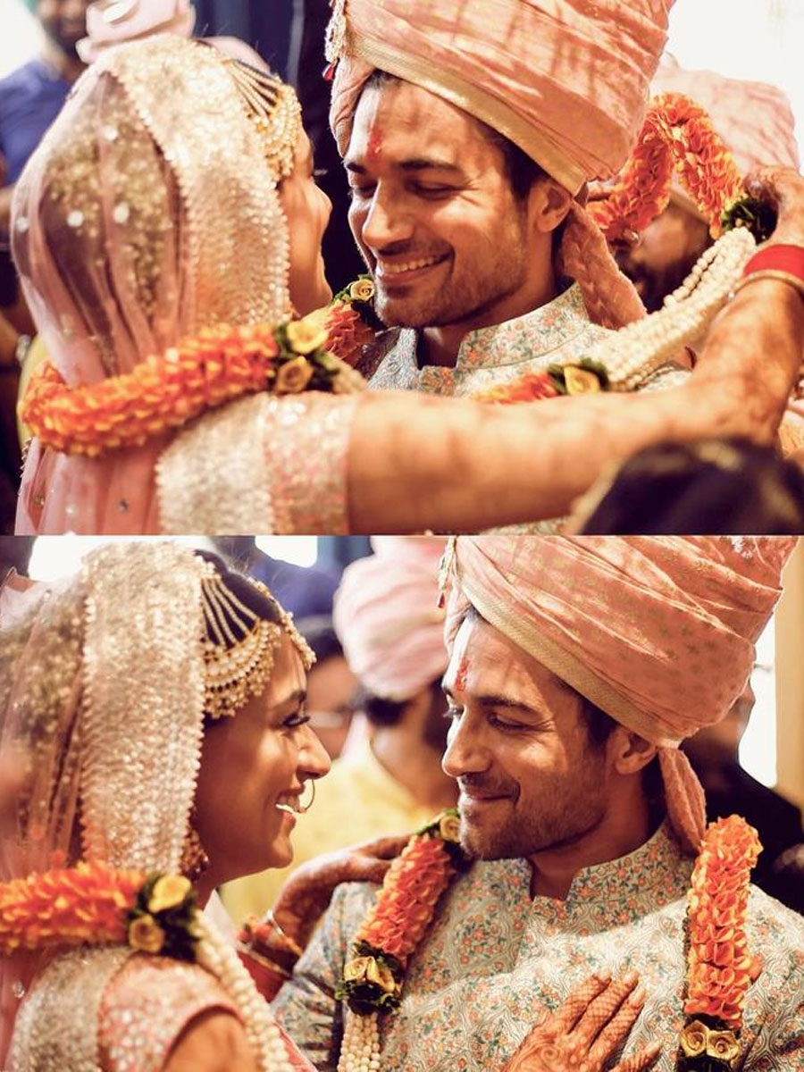 Smriti Khanna looks heavenly during her wedding!