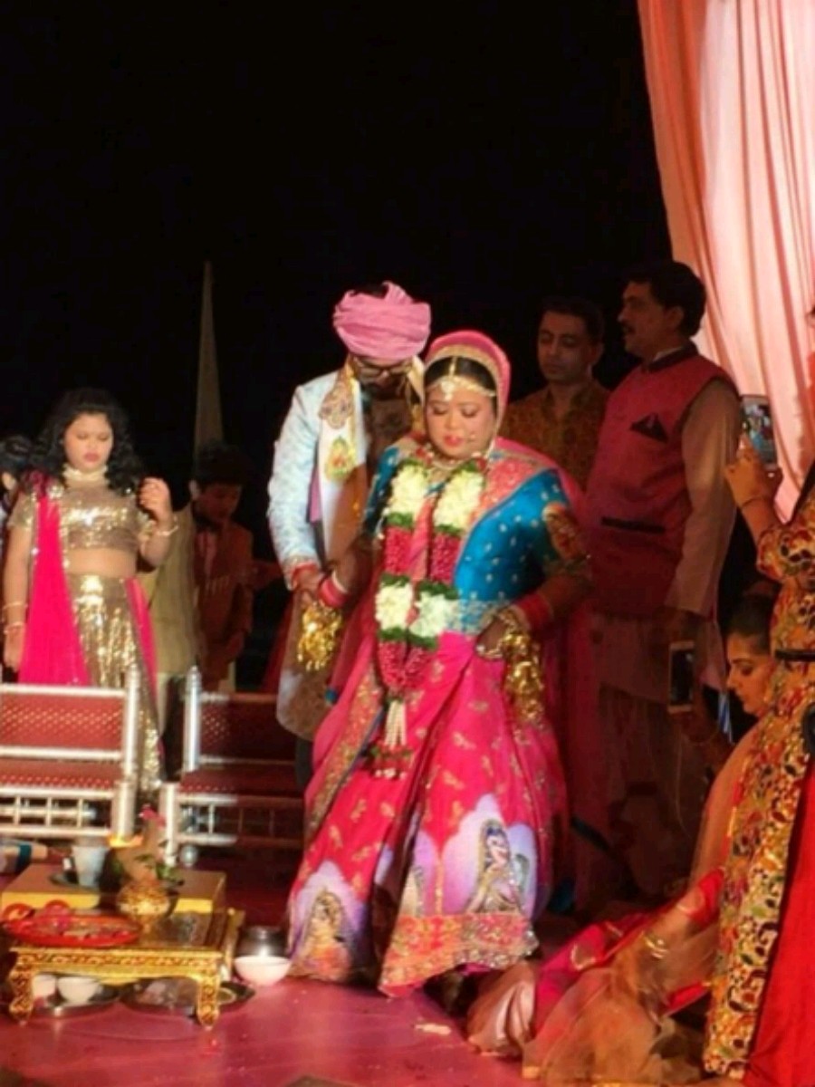 Laughter Queen Bharti ties the knot with Harsh