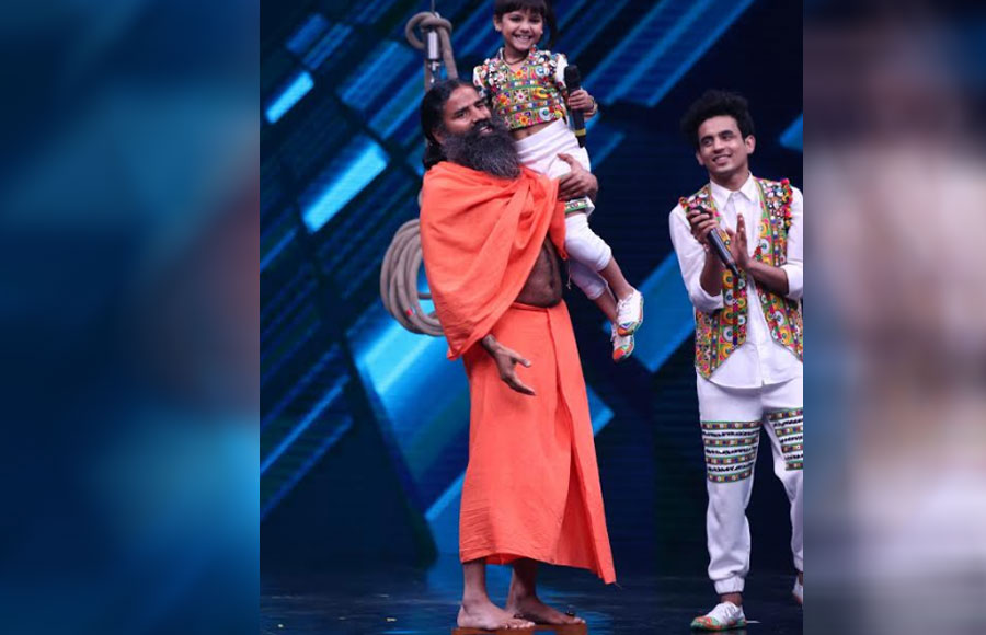 Baba Ramdev on the sets of Super Dancer 