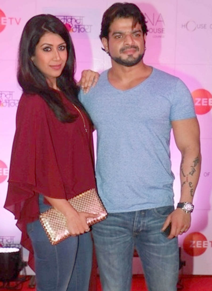 Kumkum Bhagya's 1000 episodes completion party! 