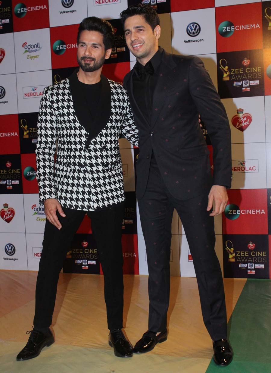 Celebs grace 'Zee Cine Awards 2018'