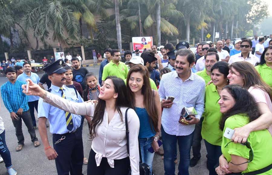 Hiba Nawab & Binaifer Kohli grace 'Be Happy Street festival' 