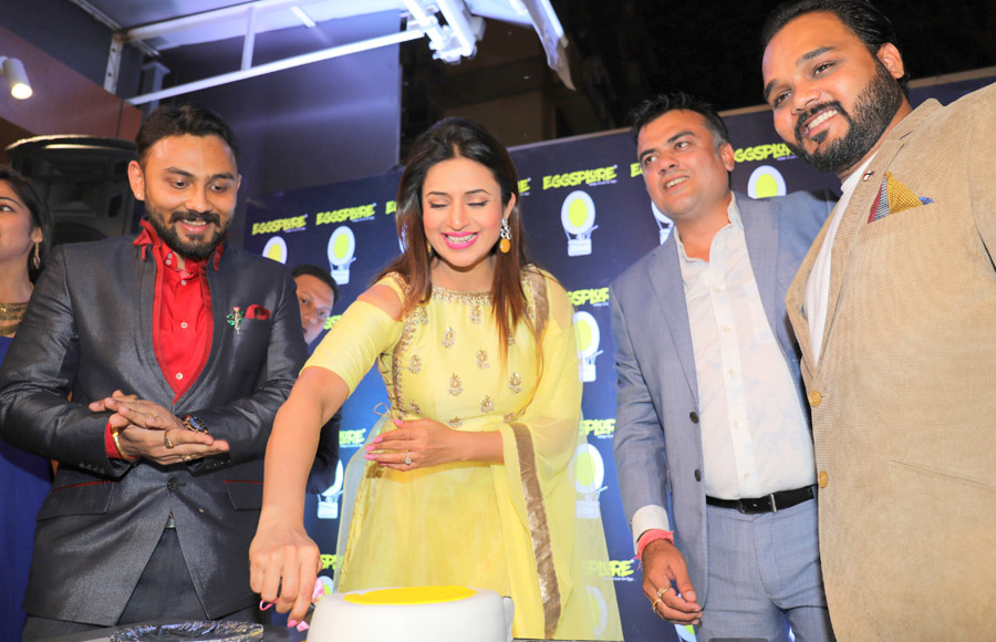 TV queen Divyanka Tripathi  launches "Eggsplore"