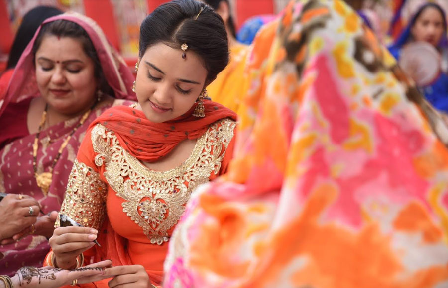 Mehendi celebration in Yeh Un Dinon Ki Baat Hai