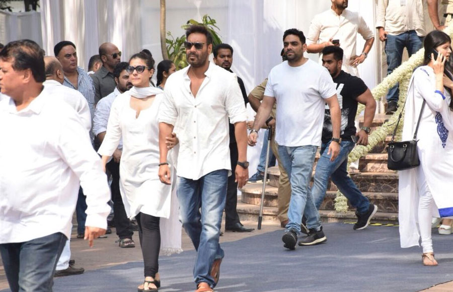 B-Town pays their last respect to Sridevi at her funeral 