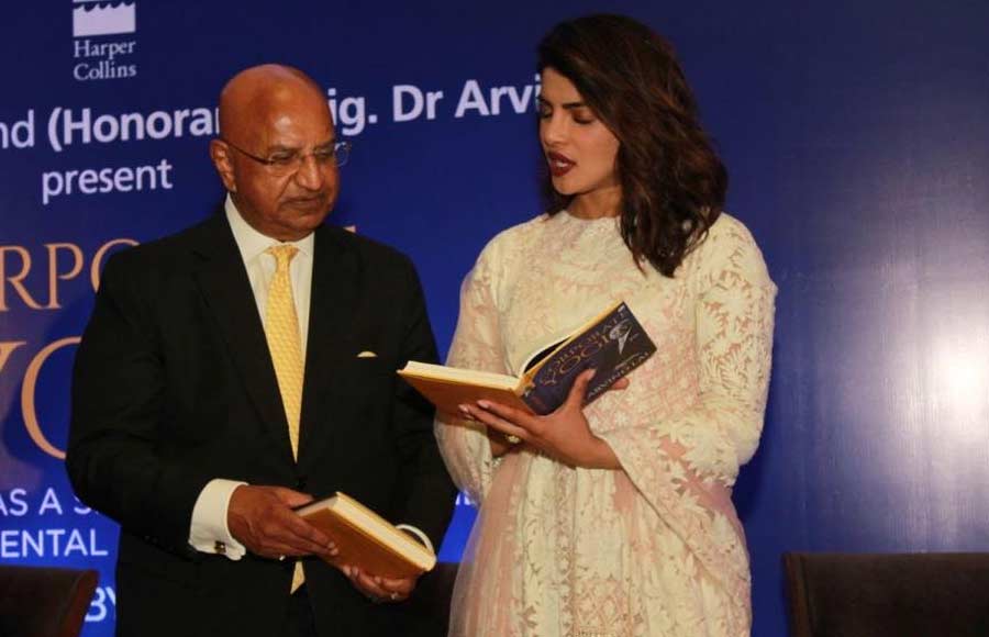  Desi girl Priyanka Chopra at a book launch! 